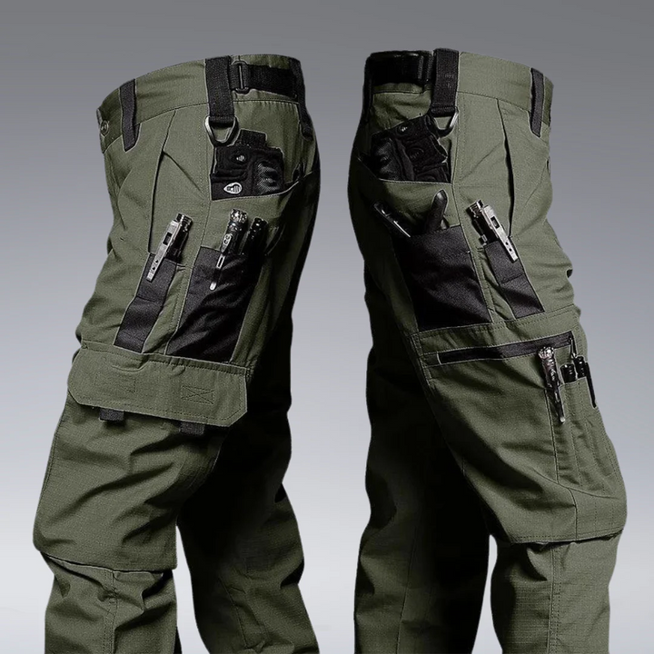 Finn™ Multi Pocket Cargo Pants