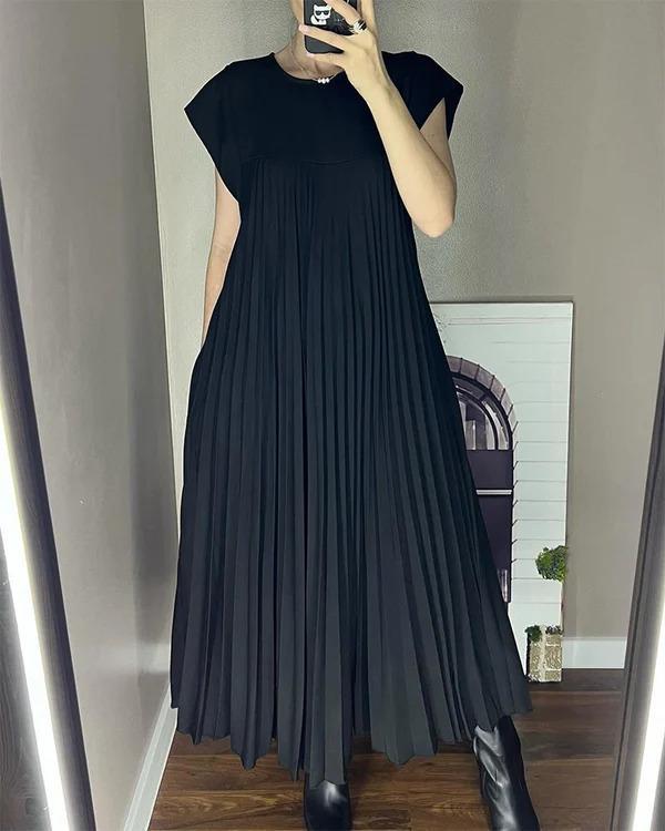 Caroline™ Pleated Maxi Dress